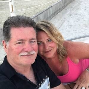 Meet your Posher, Debbi